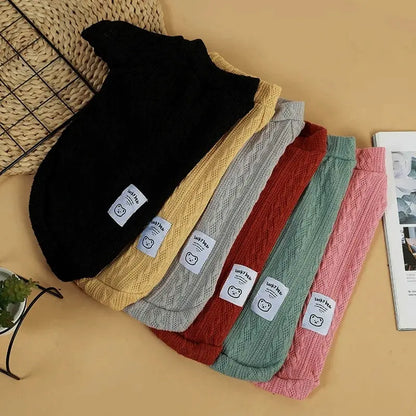 Cozy Bear Pattern Knitted Dog Sweater - Winter Warmth for Small Dogs & Cats, Perfect Valentine’s Day Gift for Chihuahuas, French Bulldogs & Pugs